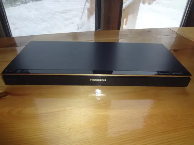 PANASONIC BLU-RAY PLAYER DMP-BDT220446508652309391360