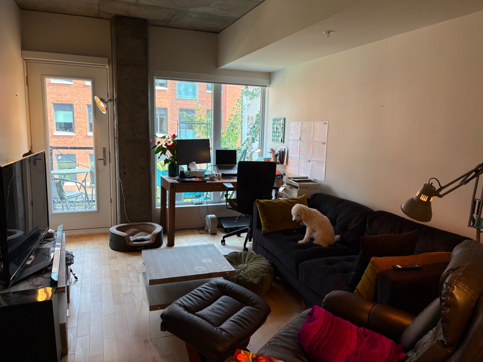 Condo semi-meublé avec foyer mural - possibilité d'être meublé — photo 2