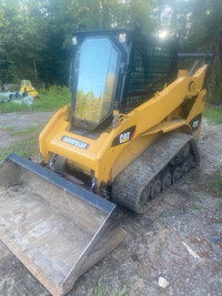 Skidsteer with operator for hire 