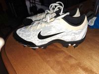 Nike Baseball Cleets Brand New Size 5 youth 