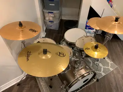Drum Kit - Pearl Roadshow  5-piece Complete Drum Set, View more