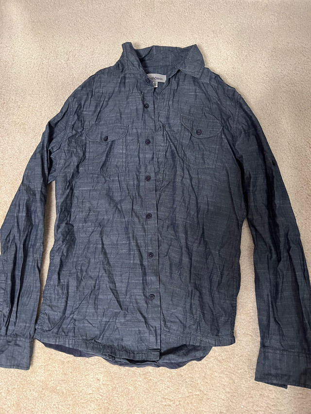 Men’s Le Chateau Dress Shirt - Size: M in Men's in Hamilton - Image 2