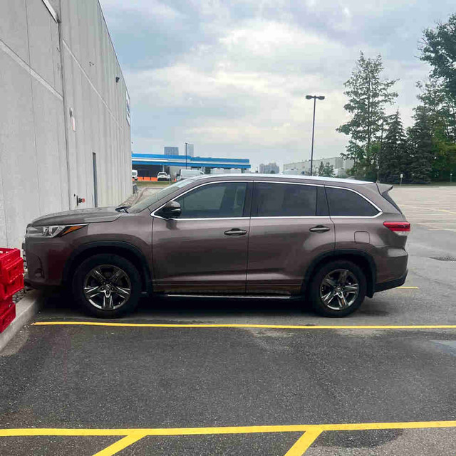 Toyota Highlander Limited for sale in Cars & Trucks in City of Toronto