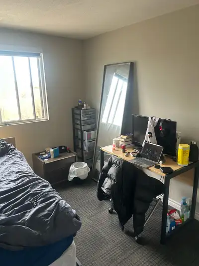 Fully furnished room at the MARQ, 75 Ann St, London, ON. Available from May to September, price is n...