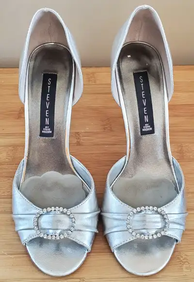 "STEVEN" by "STEVE MADDEN" SILVER LEATHER HEELS, View more