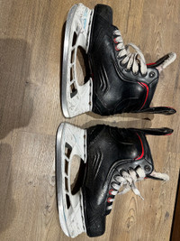 Bauer X600 Hockey skates- Size 6