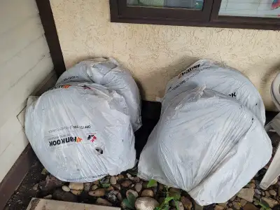 Selling a set of used R17 Mercedes Benz rims, as seen in the photos. Please note that the rims have...