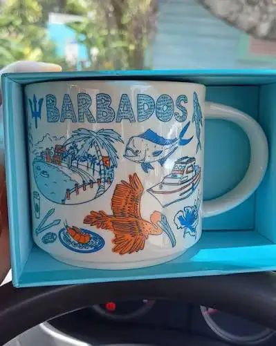 Tasse rapportée de la Barbade. Mug brought back from Barbados.