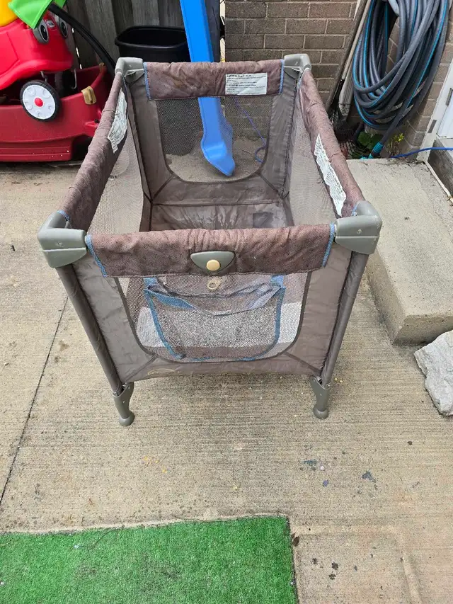 Infant toddler playpen in Playpens, Swings & Saucers in Kingston - Image 3