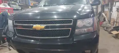 2012 CHEVROLET SUBURBAN 1500 LS – 4X4 5.3 V8 RUNS SMOOTH AND STRONG Black exterior with tan/beige le...