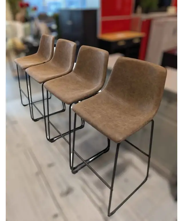 Vintage PU Leather Counter Bar Stools with Footrest in Chairs & Recliners in Markham / York Region - Image 3