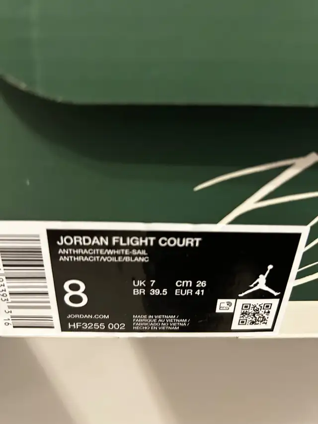 Nike Jordan Flight Court Shors in Men's Shoes in Markham / York Region - Image 3