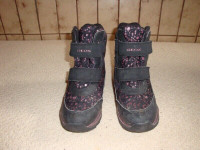 GEOX  YOUTH GIRLS WINTER BOOTS size2/3 LIKE NEW