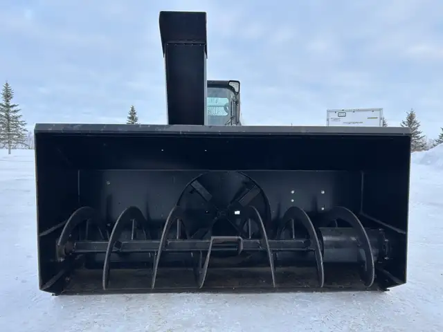 Skid Steer Snowblower in Snowblowers in Regina - Image 3