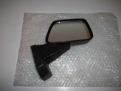For sale: 1985 - 1987 ... NOS... RH Mirror Honda Goldwing 1200cc Aspencade & Interstate in very nice...