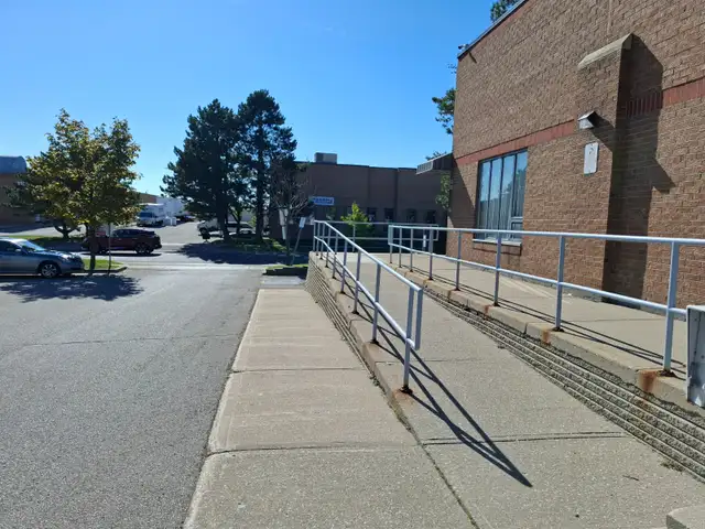 1400Sqft Office & Warehouse for rent/lease -Markham and McNicoll in Commercial & Office Space for Rent in City of Toronto - Image 4