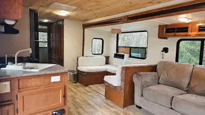 I'm selling my 2013 Layton Joey 38ft trailer, complete with a spacious bunk room that can double as...