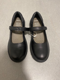 Size 32 GEOX girl uniform shoes black  leather school shoes