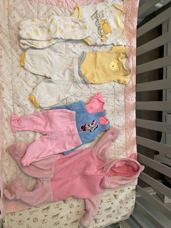 Vêtements bébé fille et garçon Disney’s 0-6M dans Vêtements - 0 à 3 mois  à Granby