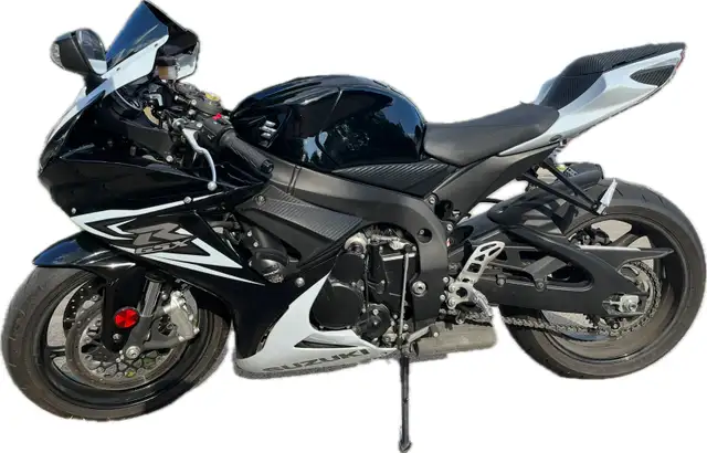 2014 GSXR 600 in Sport Bikes in Oakville / Halton Region - Image 5