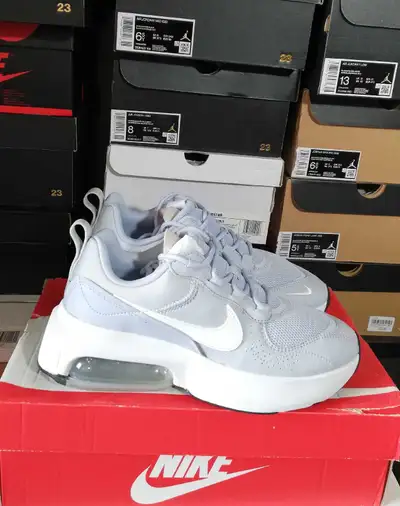 NIKE AIR MAX VERONA WOMEN'S SIZE 7 BRAND NEW IN BOX , View more