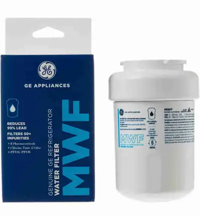 Un-used & Un-opened! Replacement water filter for refrigerators Works with a wide-range of GE models...