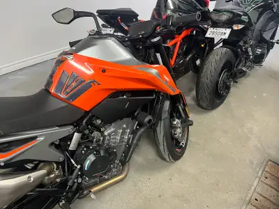 KTM 790 duke 2019 11.500klm en très bonne condition inspection mécanique SAAQ très peu utilisé depui...