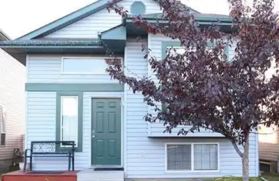 House for Rent – Tamarack Gate, Edmonton Available: September, 2025 (Initial 6 Months to 1 year) Ren...