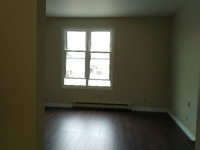 ORILLIA - Large One Bedroom Apartment for Rent in Long Term Rentals in Barrie