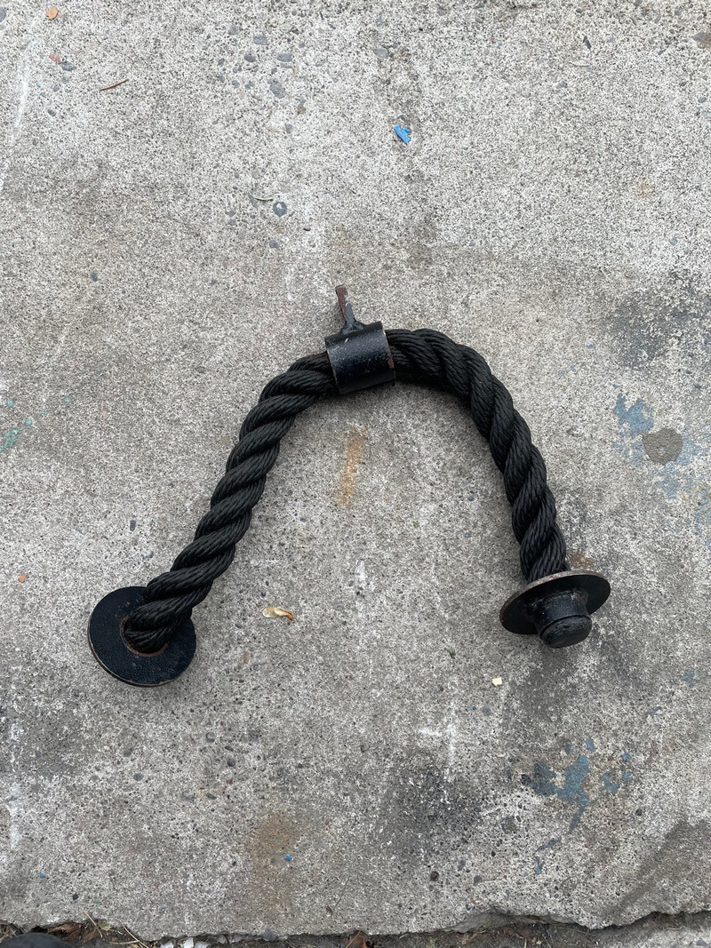 Tricep pulley attachment for home gym Exercise Equipment Oshawa