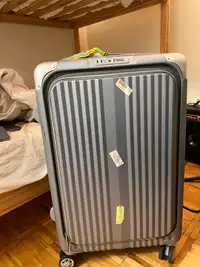 Big big suitcase ! 