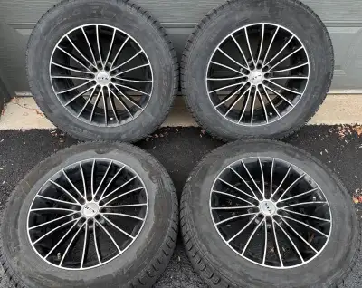 4 mags RTX 17x7.5” , offset 40 Center bore: 73.1 (universelle) Bolt pattern: 5x114.3 + 5x100 Avec pn...