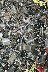 Assorted audio, radio  small 7 and 9 pin vacuum tubes for sale..