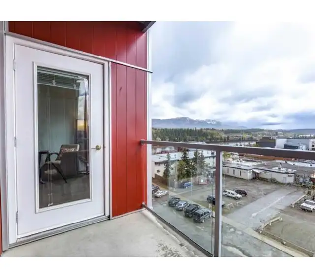 Furnished Downtown Condo for Rent in Long Term Rentals in Whitehorse - Image 11