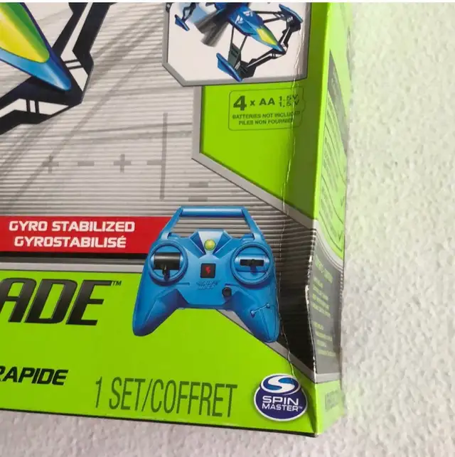 New Air Hogs Switchblade Ground and Air Race Helicopter  in Toys & Games in Sudbury - Image 4