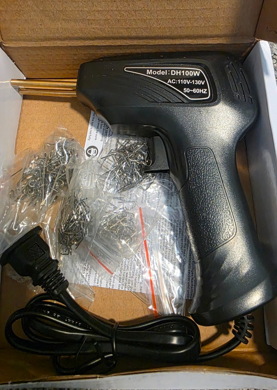 Plastic Welding Gun 100W with Staples. | Hand Tools | Calgary | Free ...