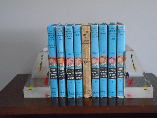 Collection of Nine Hardy Boy Books + Bookends for Sale in Children & Young Adult in Ottawa