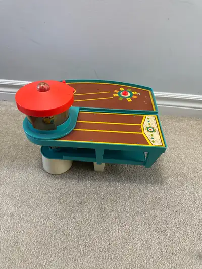 Vintage Fisher-Price 1972 Little People Airport #966 Building Only(560)