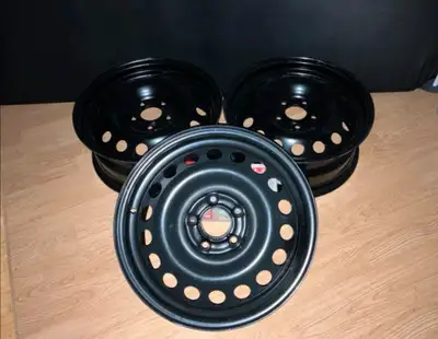 3 Rims - 16" Inch steel wheels In mint condition. Bolt pattern; 5 lugs x 110mm. Center bore; 65.1mm...