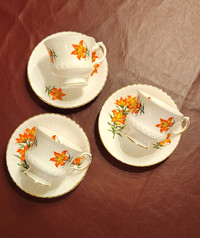 Three Prairie Lily (Royal Windsor) China Teacups & Saucers
