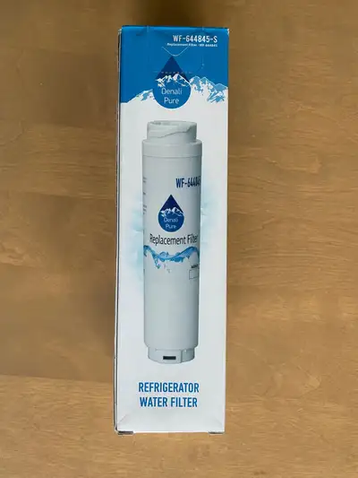 New in package water filter Denali Pure replacement filter. Compatible with Bosch refrigerators. Fil...