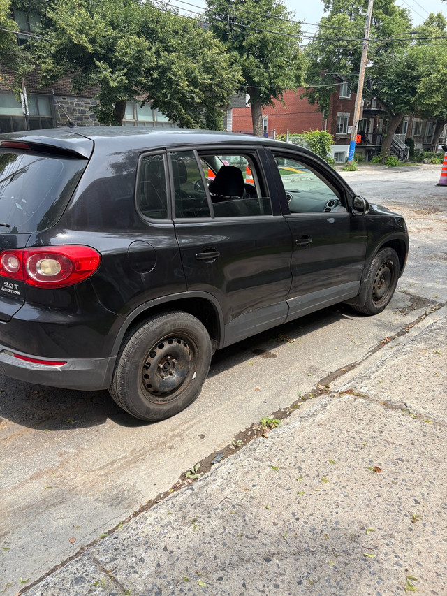 Volkswagen Tiguan 2010 dans Autos et camions  à Ville de Montréal - Image 2