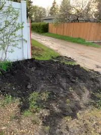 Free garden dirt 