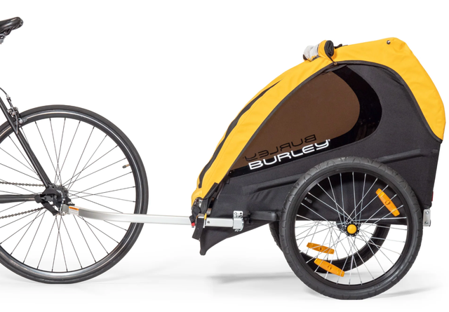 Burley Bee Double Bike Trailer in Kids in Barrie - Image 3