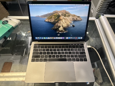 15 Inches Macbook Pro 2018 i9 16GB/512GB, View more