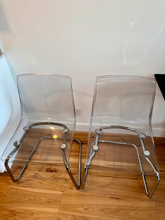 IKEA Transparent Dining Chair (Perfect Condition) dans Chaises, Fauteuils inclinables  à Ville de Montréal - Image 3