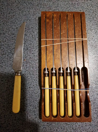 Vintage Knife Set