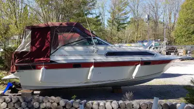26 foot Doral Citation Sleeps 4, in excellent mechanical, and cosmetic condition. 5.7 mercruiser Alp...