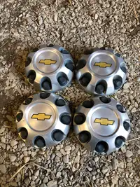 Chevy 2500 hub caps, 8-6.5 or 8-165 bolt pattern