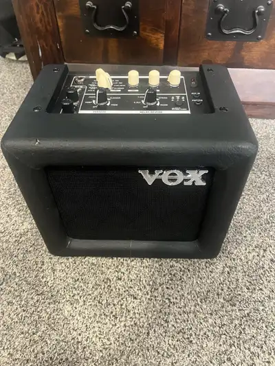Vox Mini 3 G2 Great little mini amp Has a mic input with separate volume. Great for practice surpris...